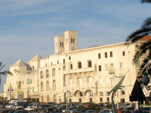 Nelle scuole di  Molfetta “Le giornate del sorriso”  